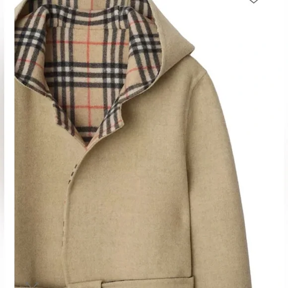 New Burberry Luxurious Reversible Hooded Coat with Plaid Trim - Picture 5 of 10
